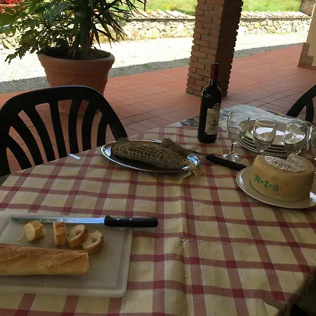 Toscana Tour - Agriturismo San Maurizio Anna Appartamento *
